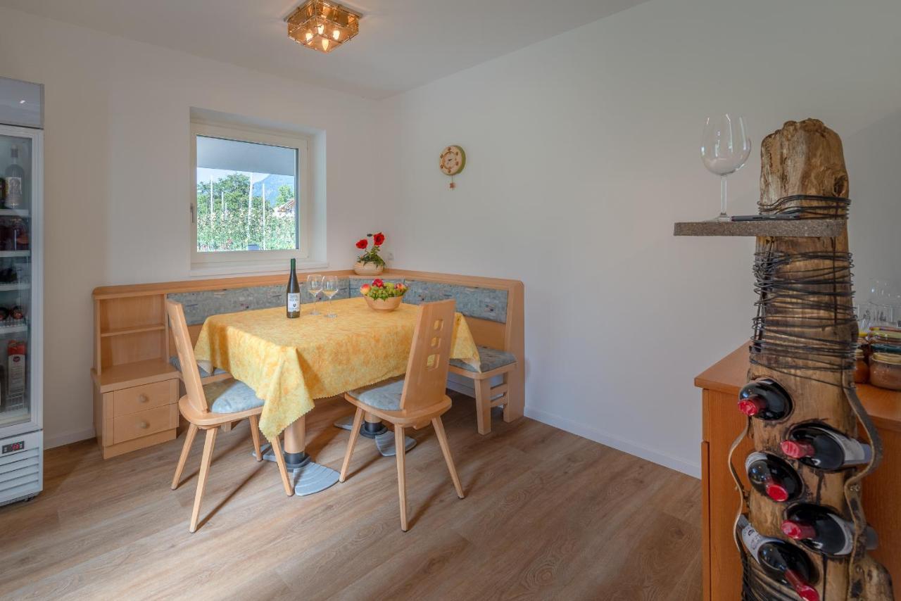 Haus Stolz Bed & Breakfast Appiano Sulla Strada Del Vino Eksteriør bilde